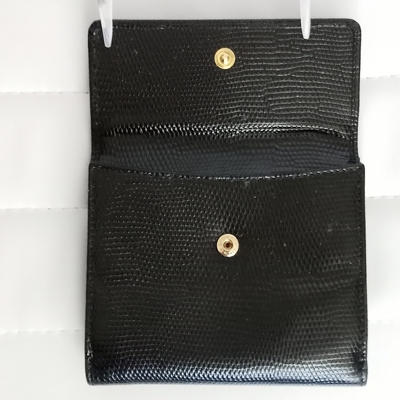 Authentic Salvatore Ferragamo Vara Black Textured Saffiano Leather Bifold Wallet - Picture 4 of 13